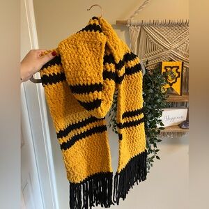 Hufflepuff-Inspired Hat and Scarf